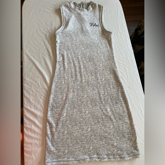 Size small 95% polyester fila dress - Picture 4 of 4